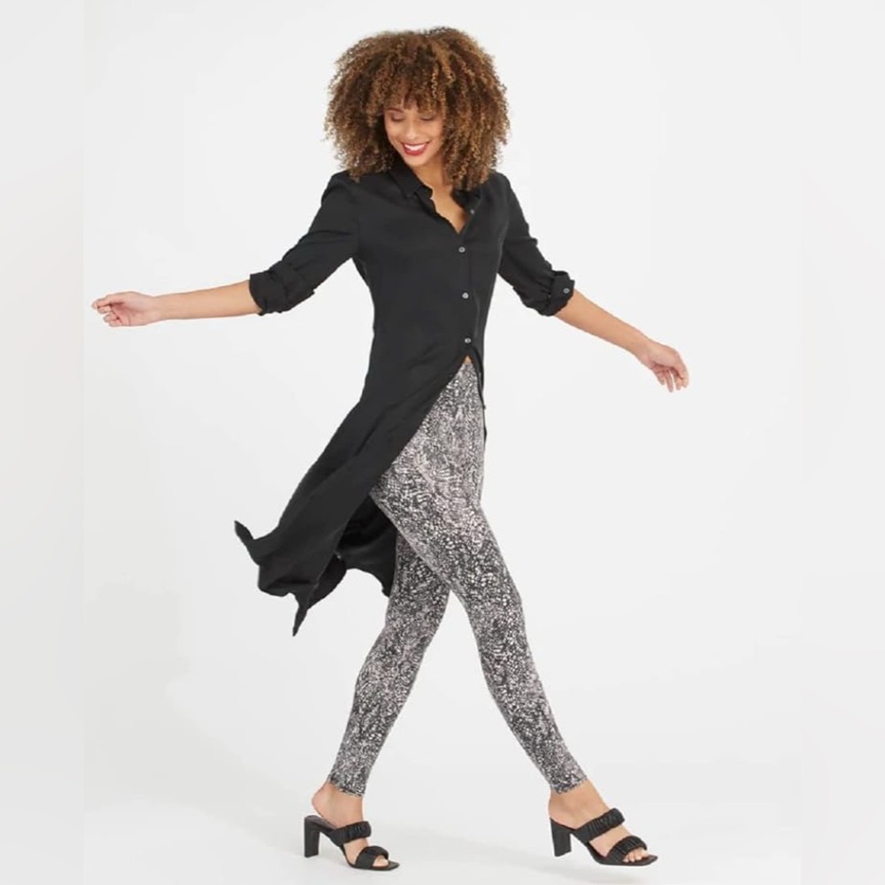 M SPANX high rise leggings butt lifting, tummy control